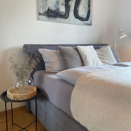 Crown Living Design Apartment - 2 Schlafzimmer - Kueche - Gratis Parkplatz - Abstellraum Fuer Fahrraeder/Ski Mader Eksteriør bilde